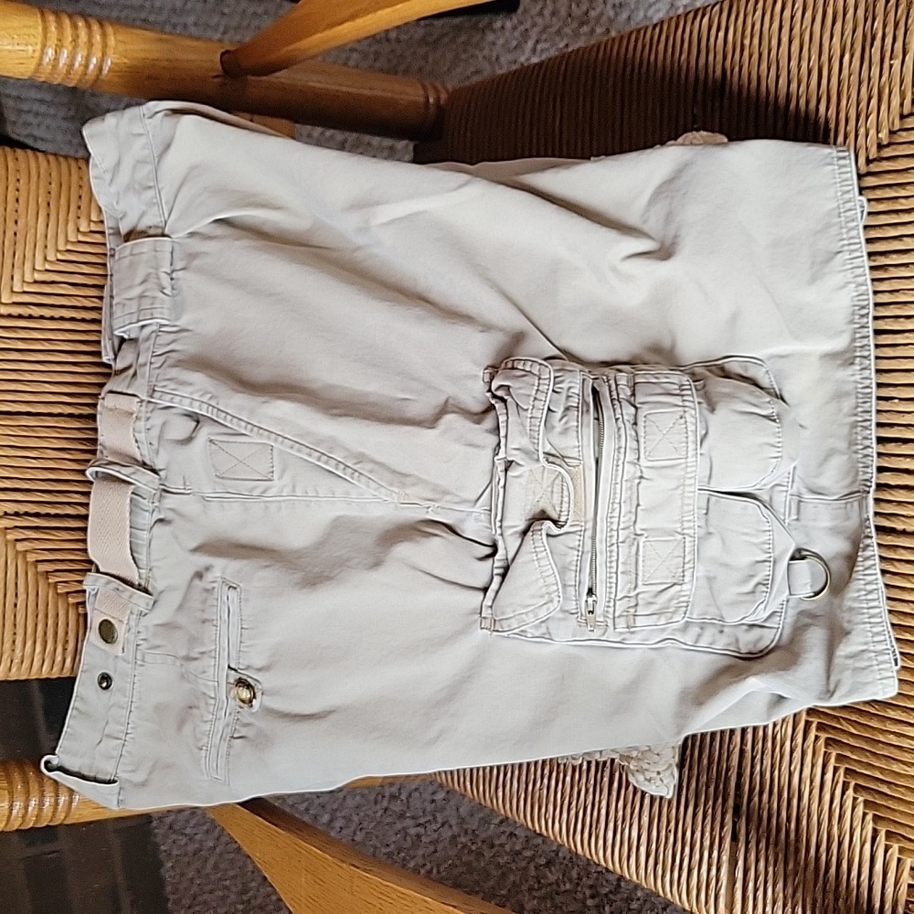 Orvis khaki cargo shorts , size 36